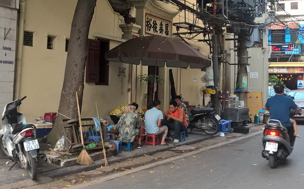 Lấn chiếm vỉa hè Hà Nội – căn bệnh nan y ảnh 7